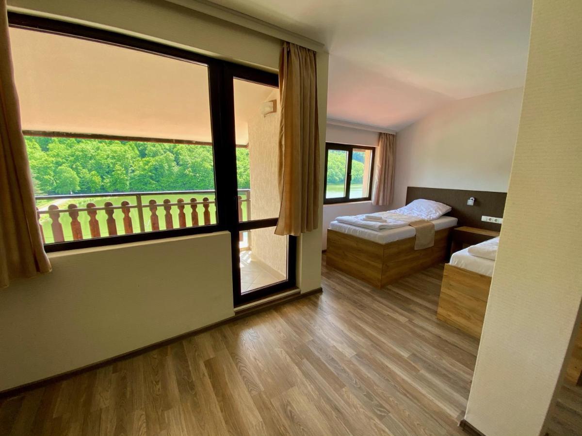 Tryavna Lake Hotel & Spa Extérieur photo