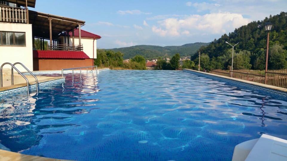 Tryavna Lake Hotel & Spa Extérieur photo