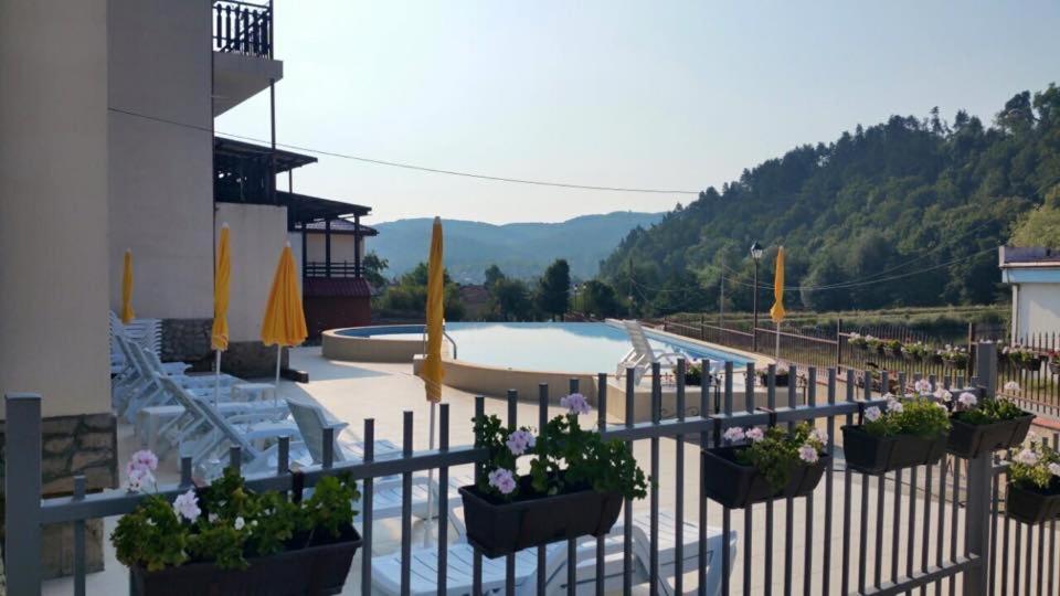 Tryavna Lake Hotel & Spa Extérieur photo