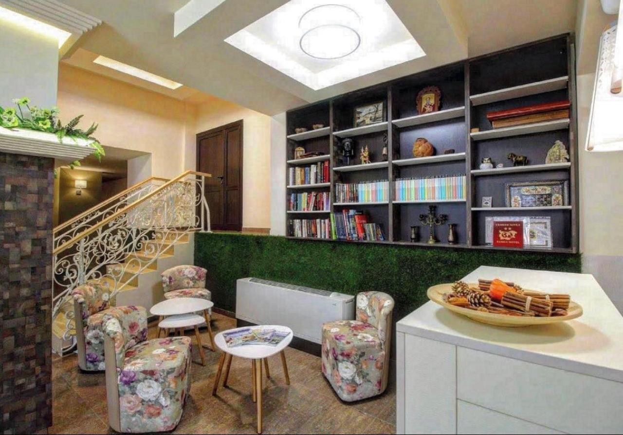 Tryavna Lake Hotel & Spa Extérieur photo