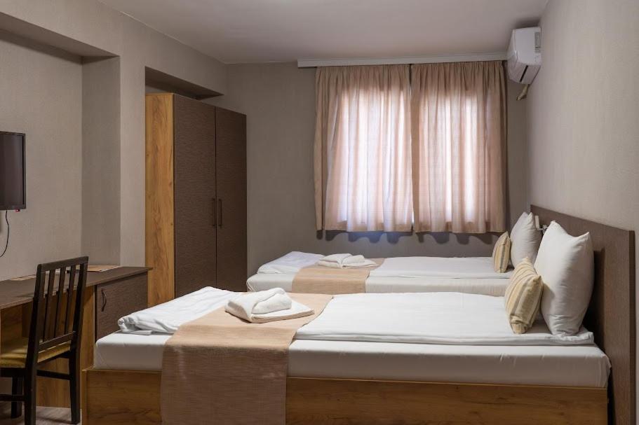Tryavna Lake Hotel & Spa Extérieur photo
