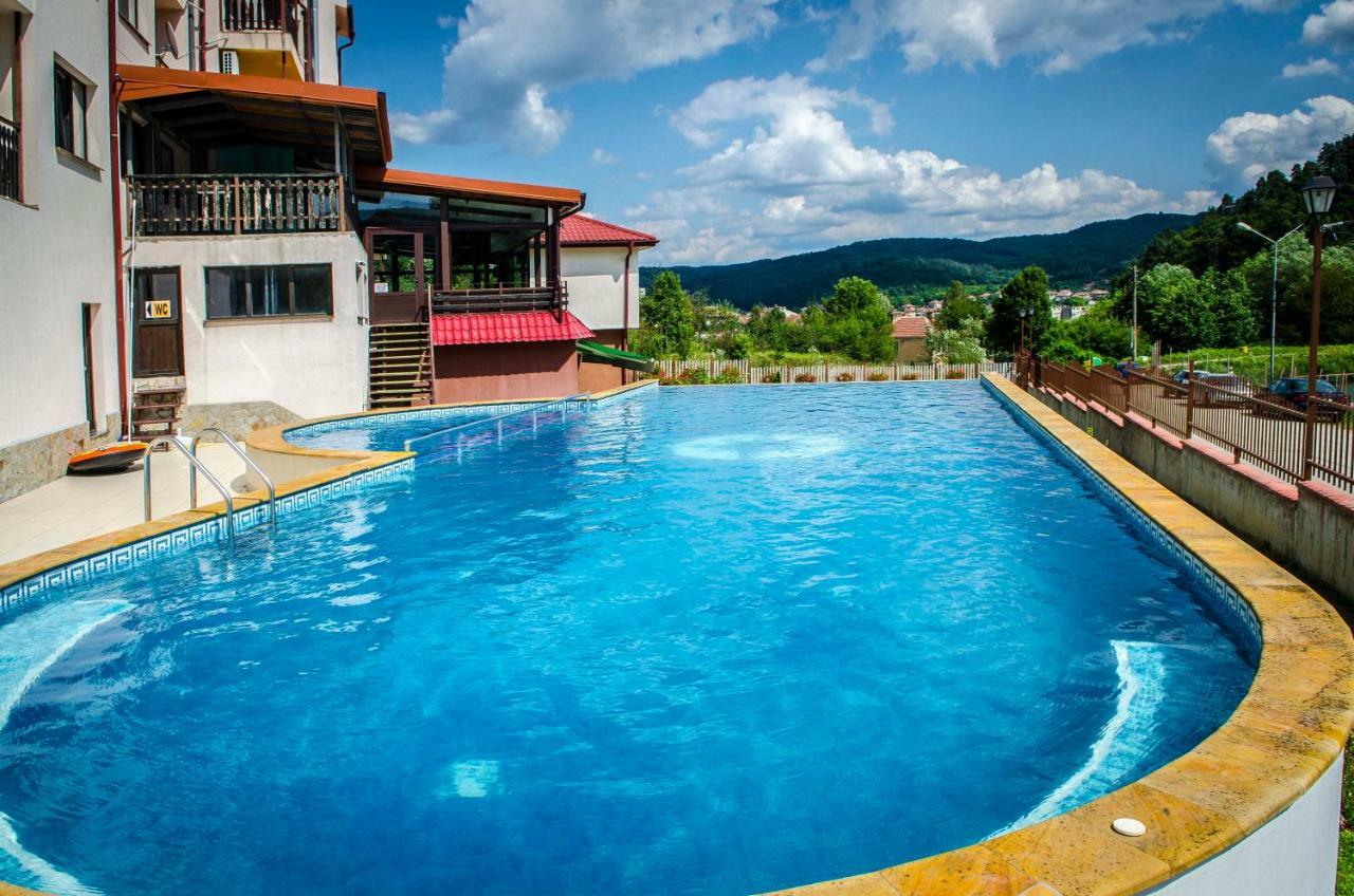Tryavna Lake Hotel & Spa Extérieur photo
